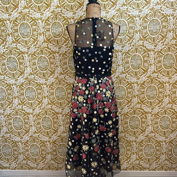 NWT Alex Marie Lindsey Floral Mesh Embroidered Fit&Flare Cocktail Midi Dress Sz6 - Picture 7 of 11